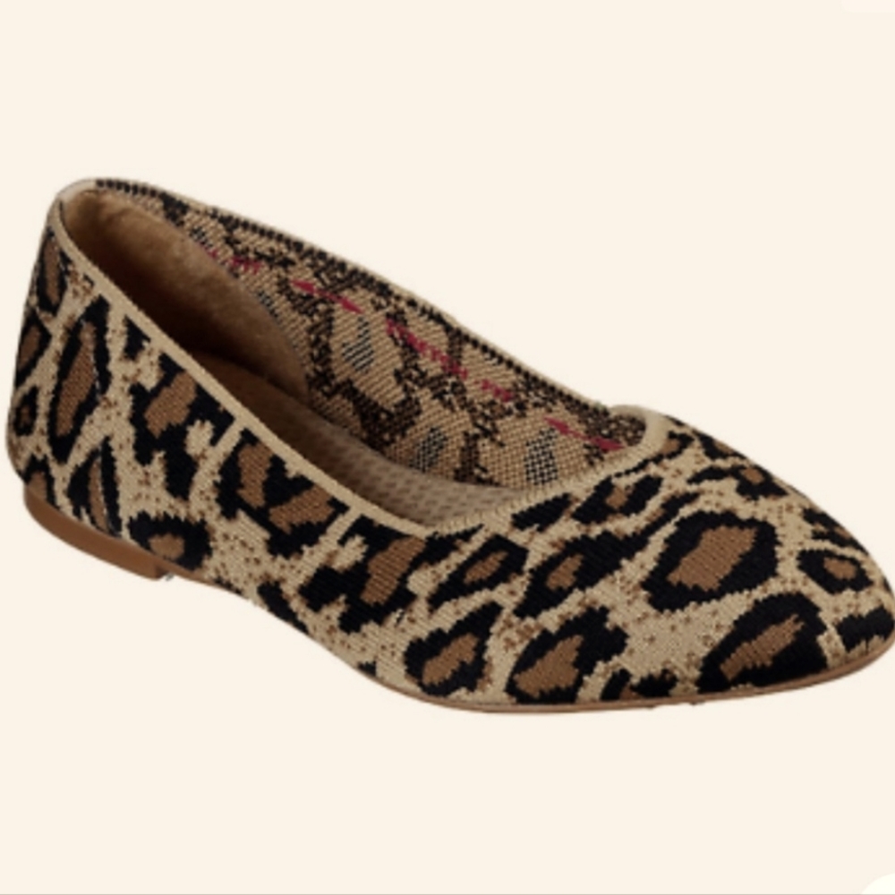 Sketchers Stretch Fit Memory Foam Flats